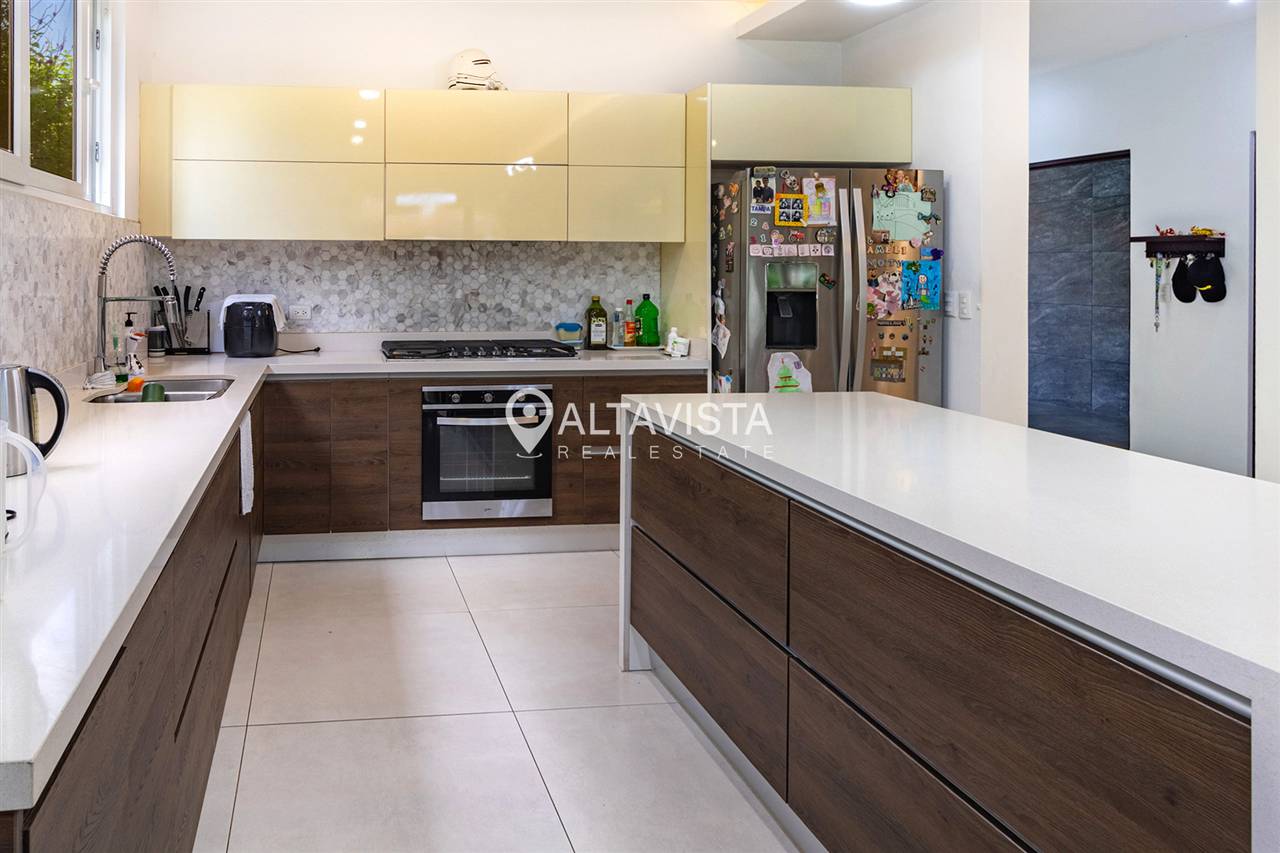 Venta de Casa 1 en Condominio Gregal