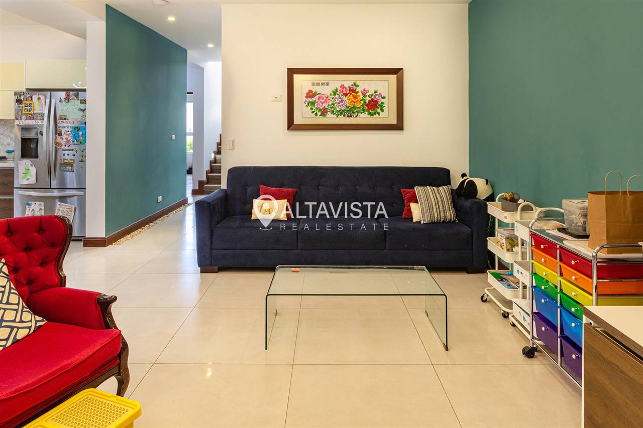 Venta de Casa 1 en Condominio Gregal