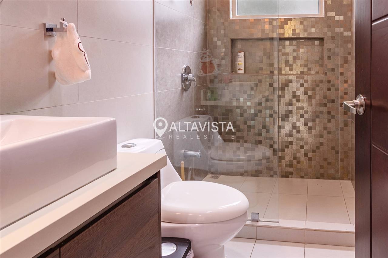 Venta de Casa 1 en Condominio Gregal