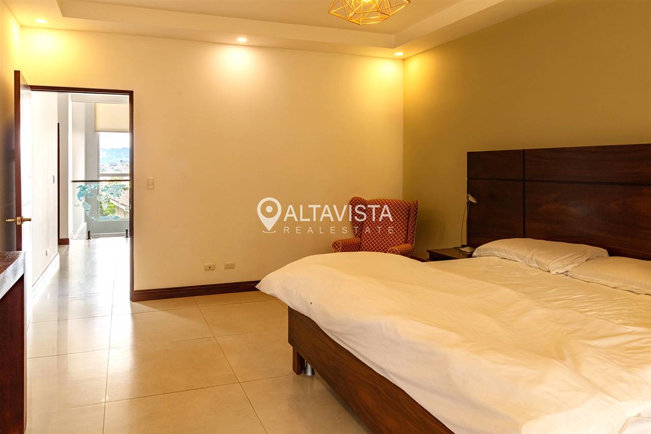 Venta de Casa 1 en Condominio Gregal