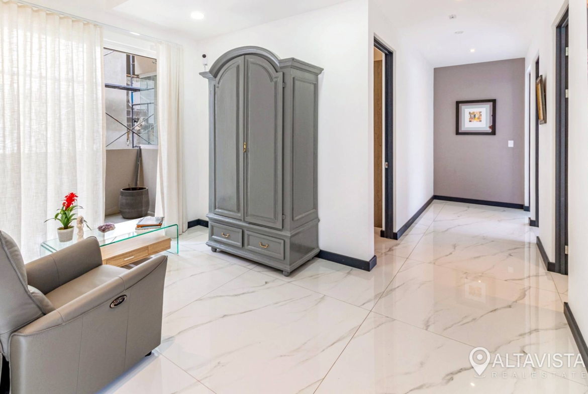 Venta de Casa en Condominio 2370 Guachipelin