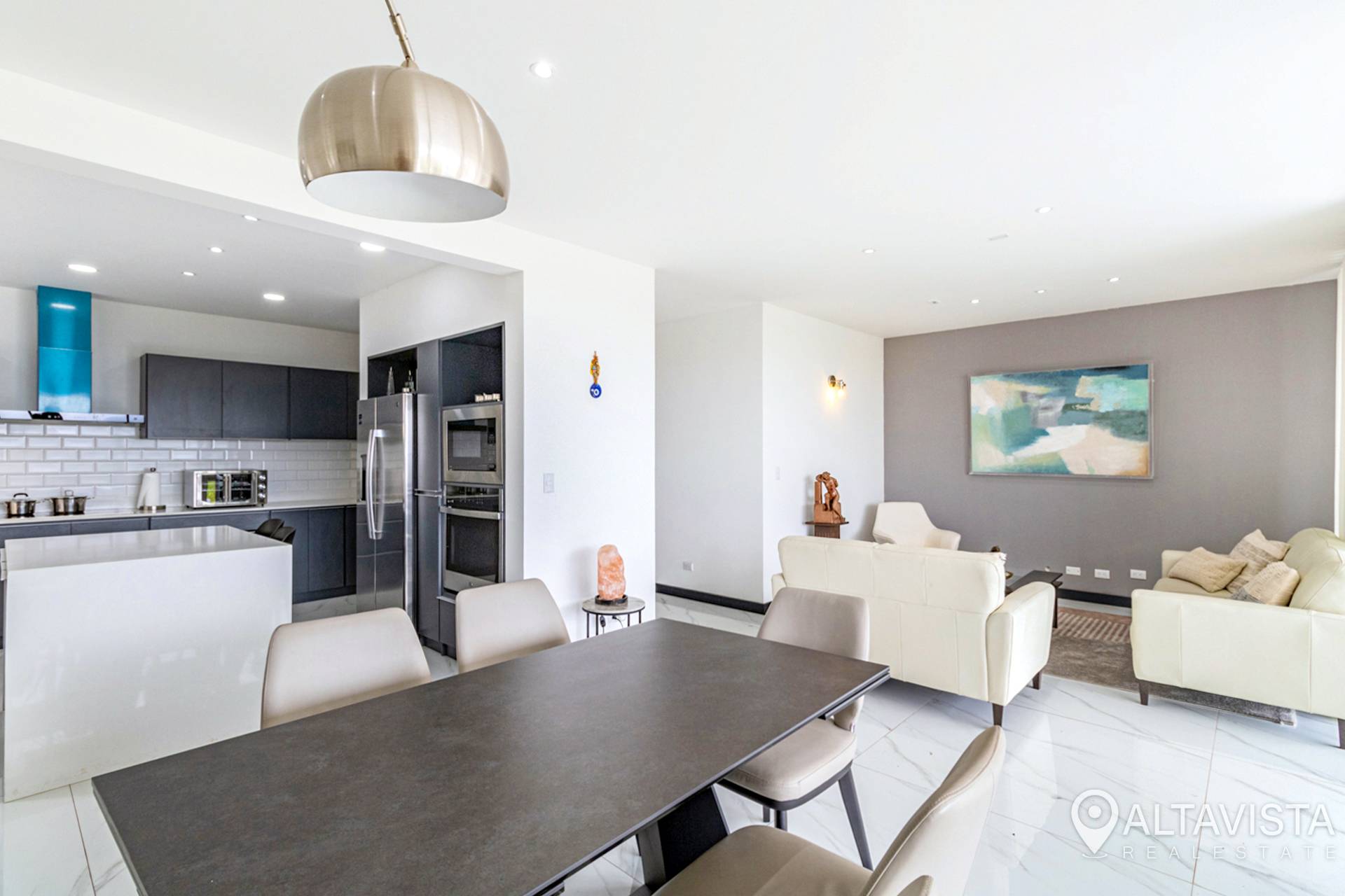 Venta de Casa en Condominio 2370 Guachipelin