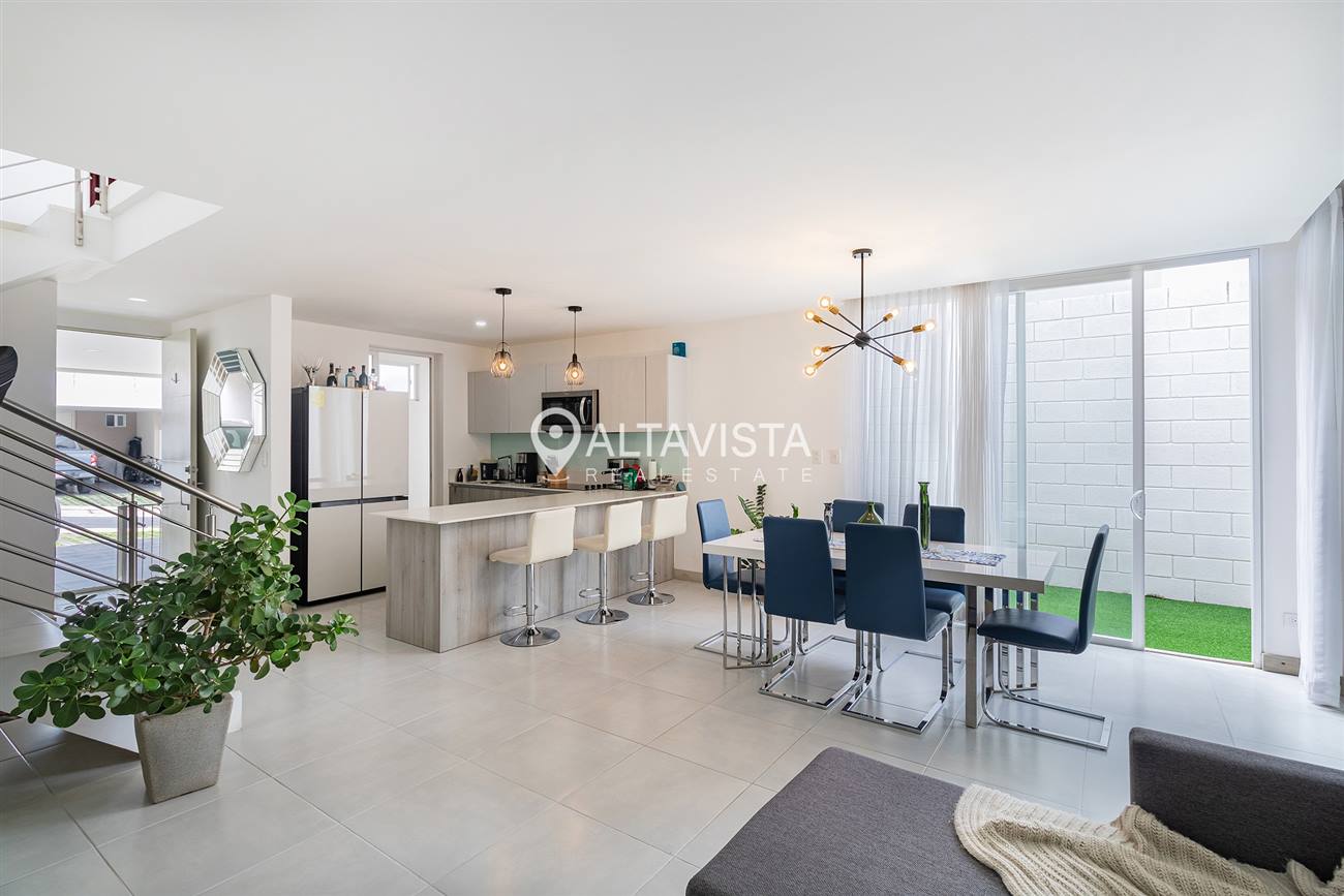 Venta de Casa en Condominio La Arboleda Belén Heredia