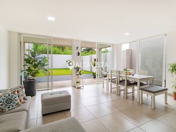 Venta de Casa en Condominio La Arboleda Belén Heredia