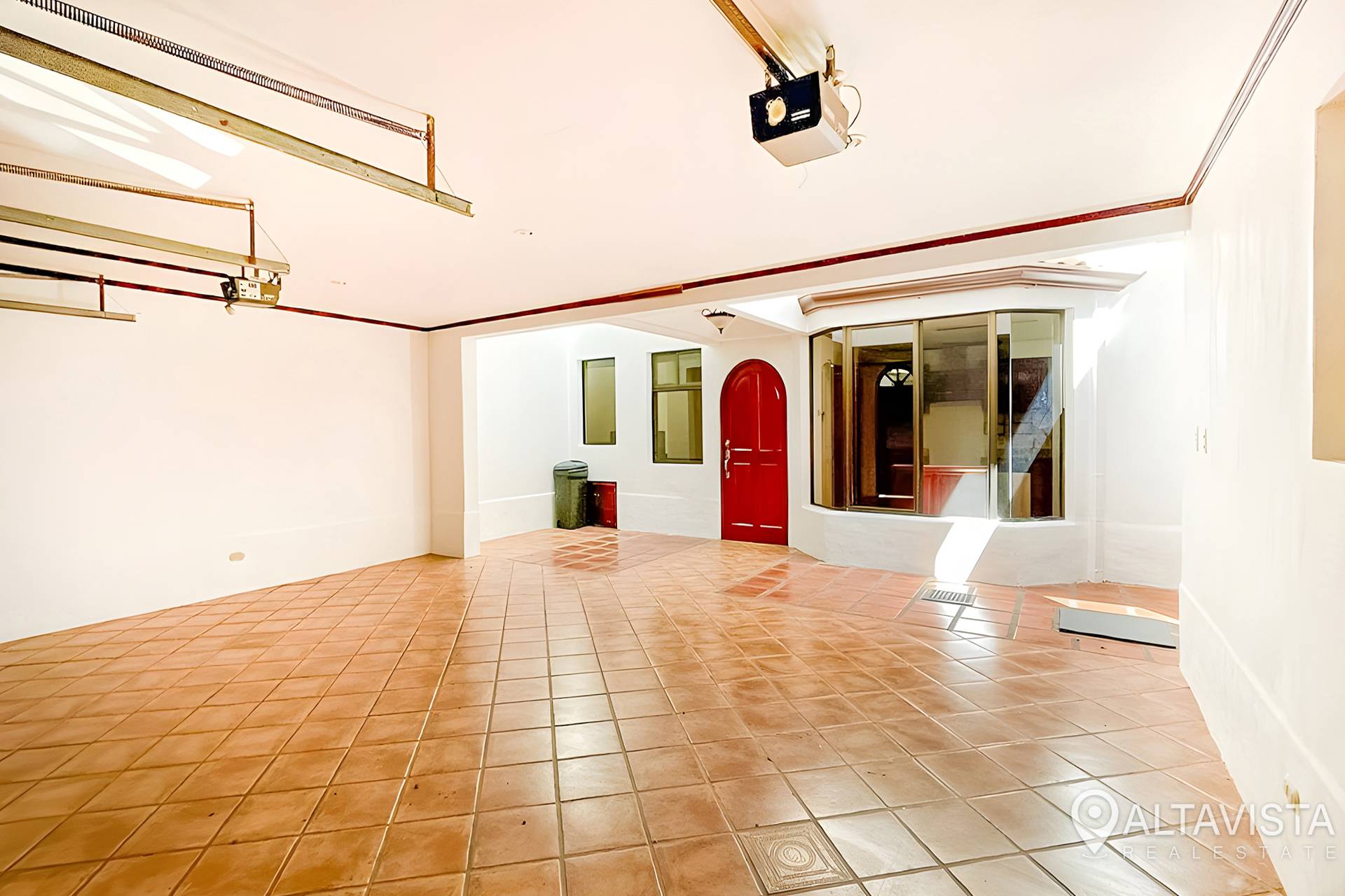 Casa en venta condominio Santa Ana