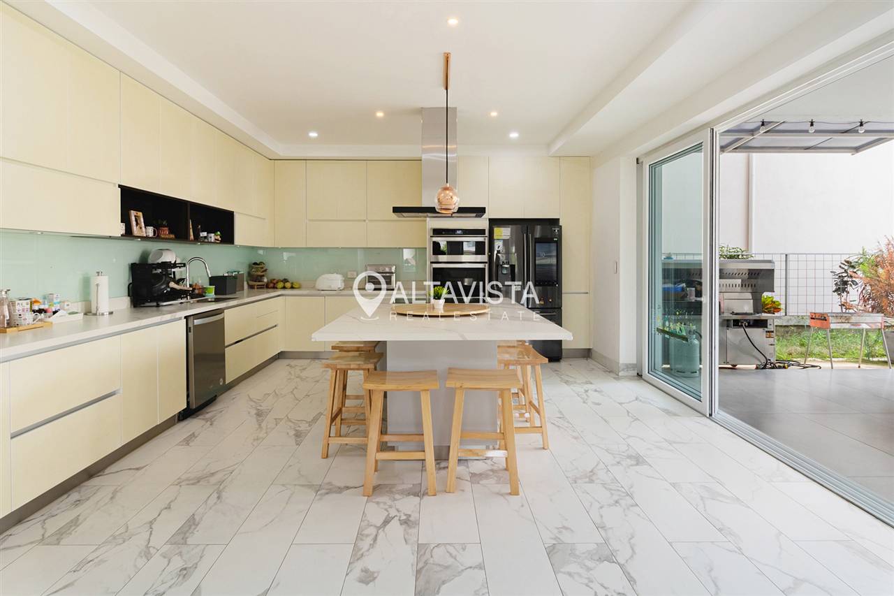 Venta de casa tierras del este