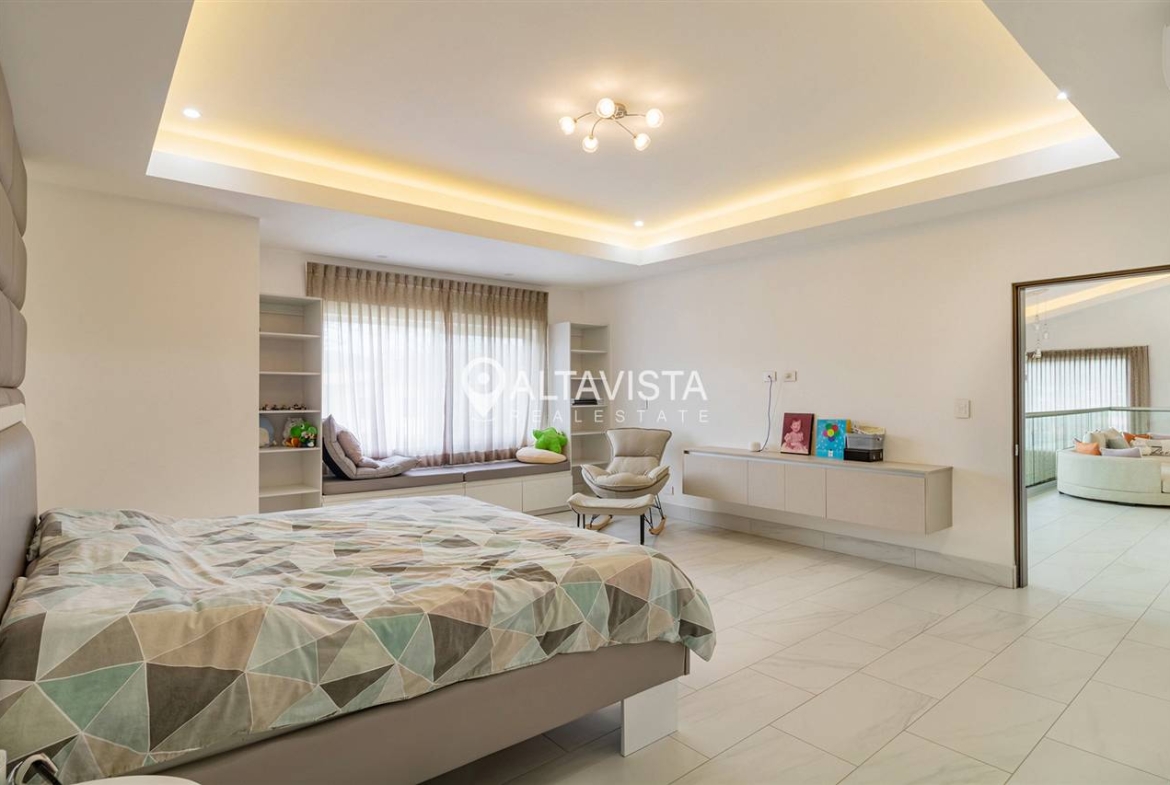 Venta de casa tierras del este