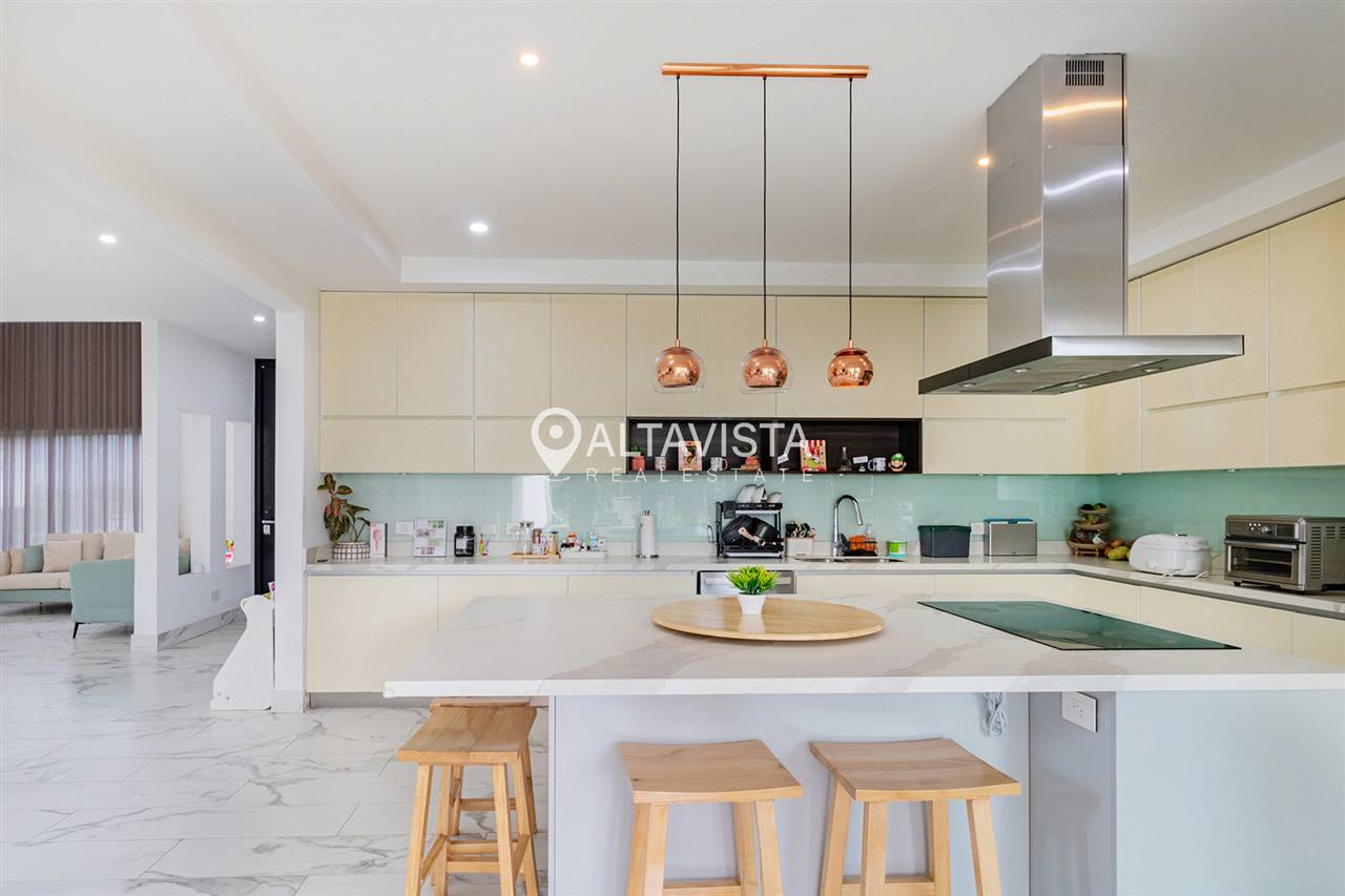 Venta de casa tierras del este