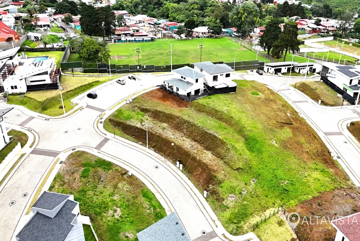 Venta de lote Hacienda Peraz