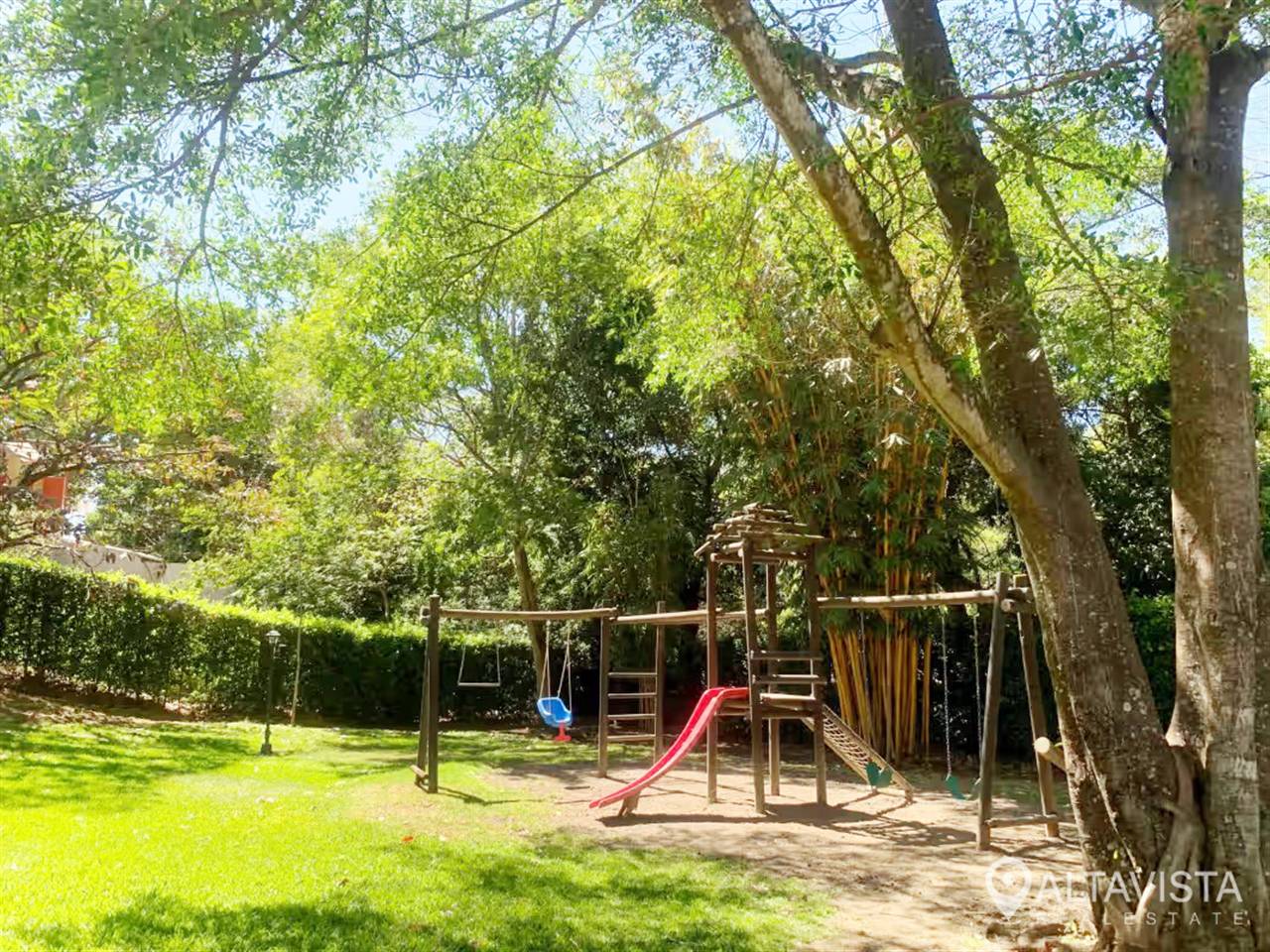 Lote en venta en condominio en Ciudad Colón