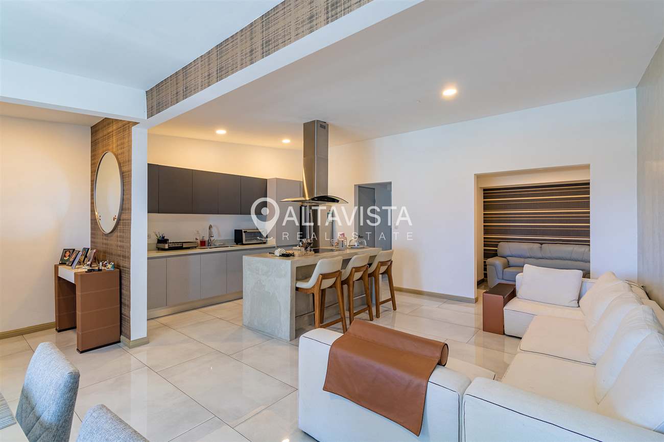 Escazu en Condominio Privé