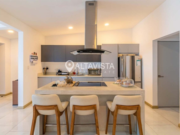 Escazu en Condominio Privé