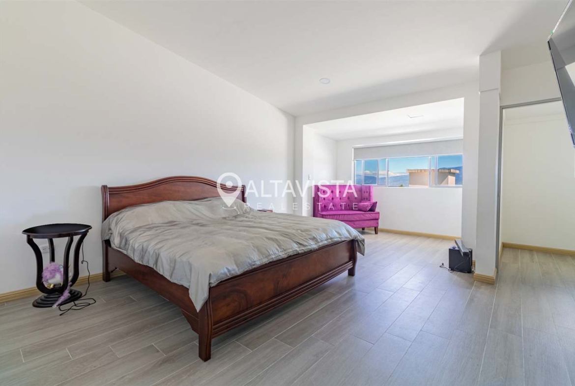 Escazu en Condominio Privé