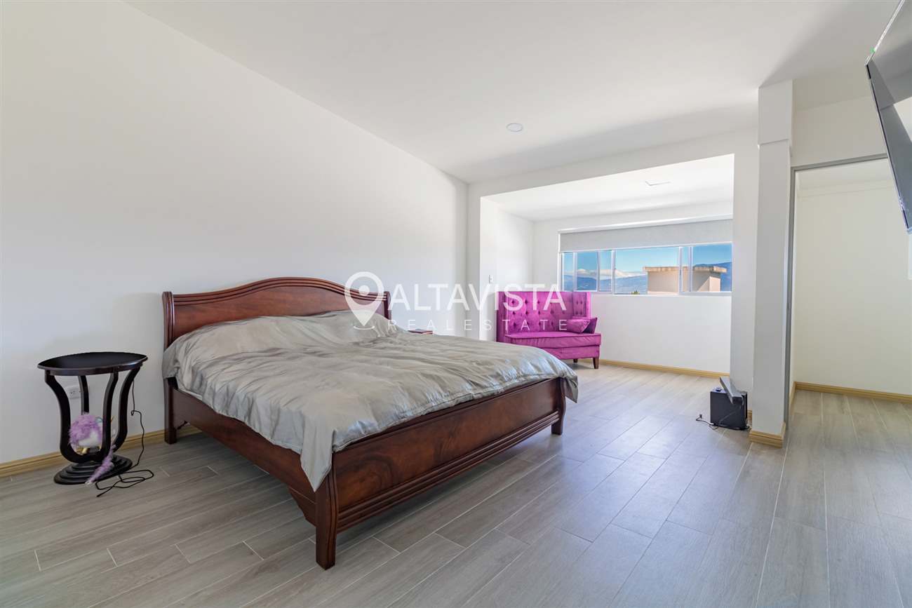 Escazu en Condominio Privé