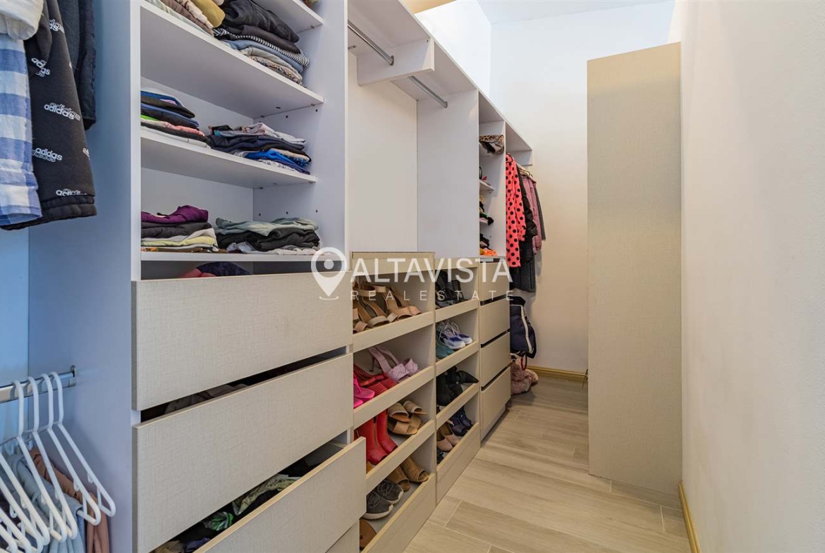 Escazu en Condominio Privé