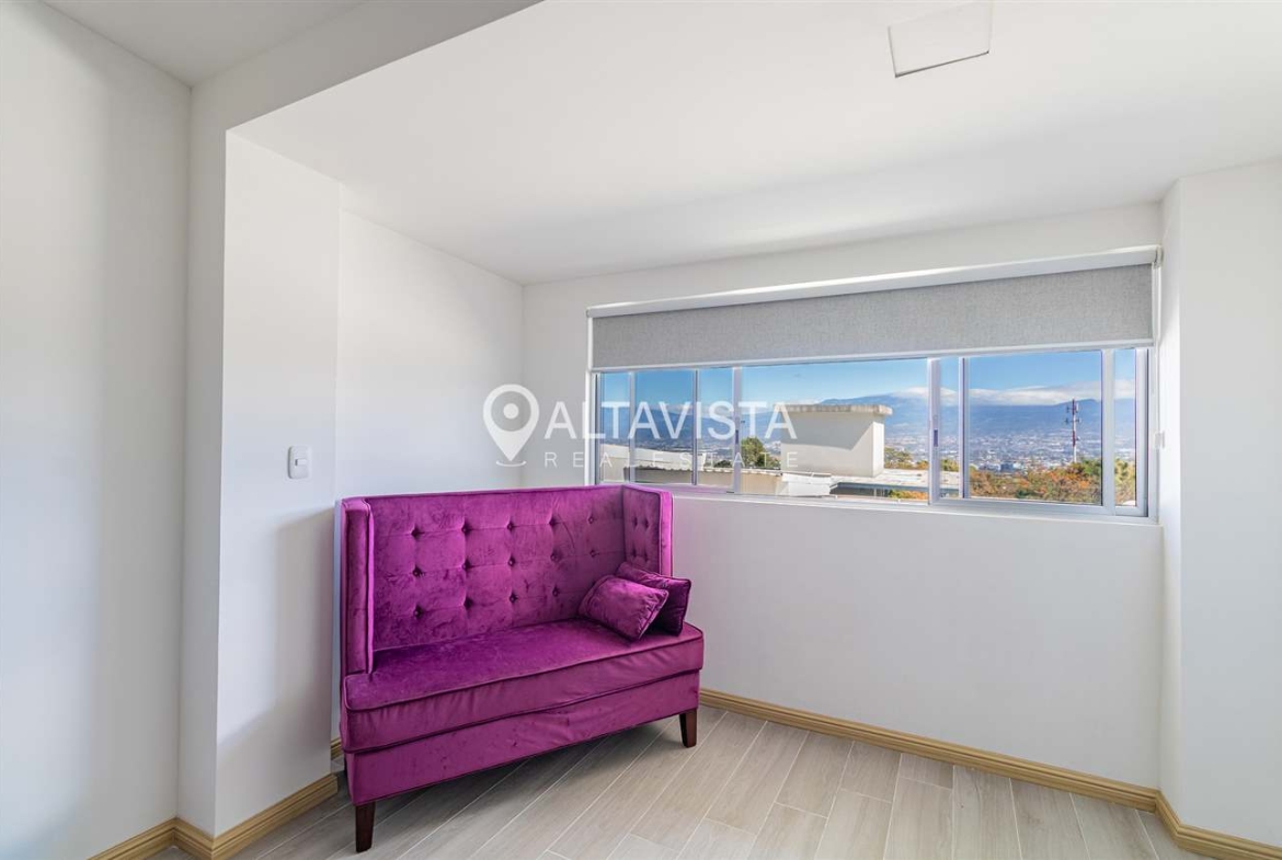 Escazu en Condominio Privé