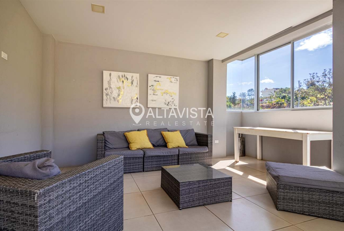 Escazu en Condominio Privé