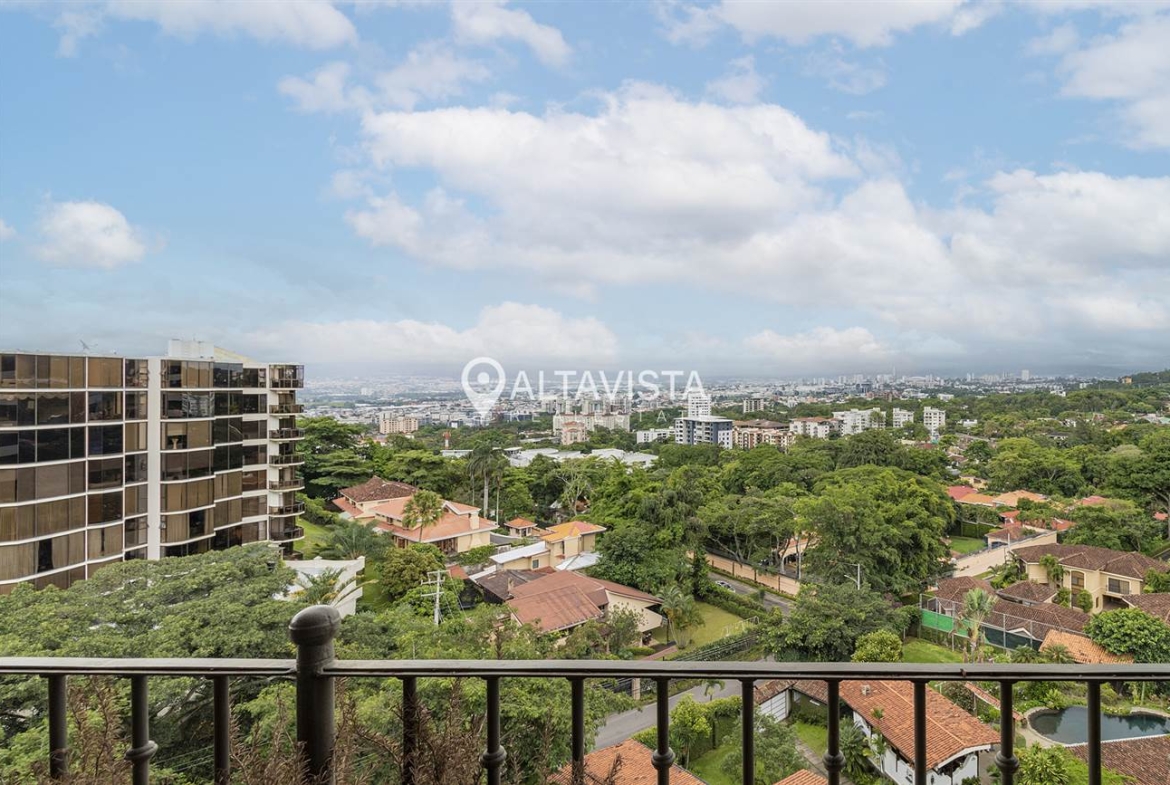 Apartamento en condominio Portofino Escazu