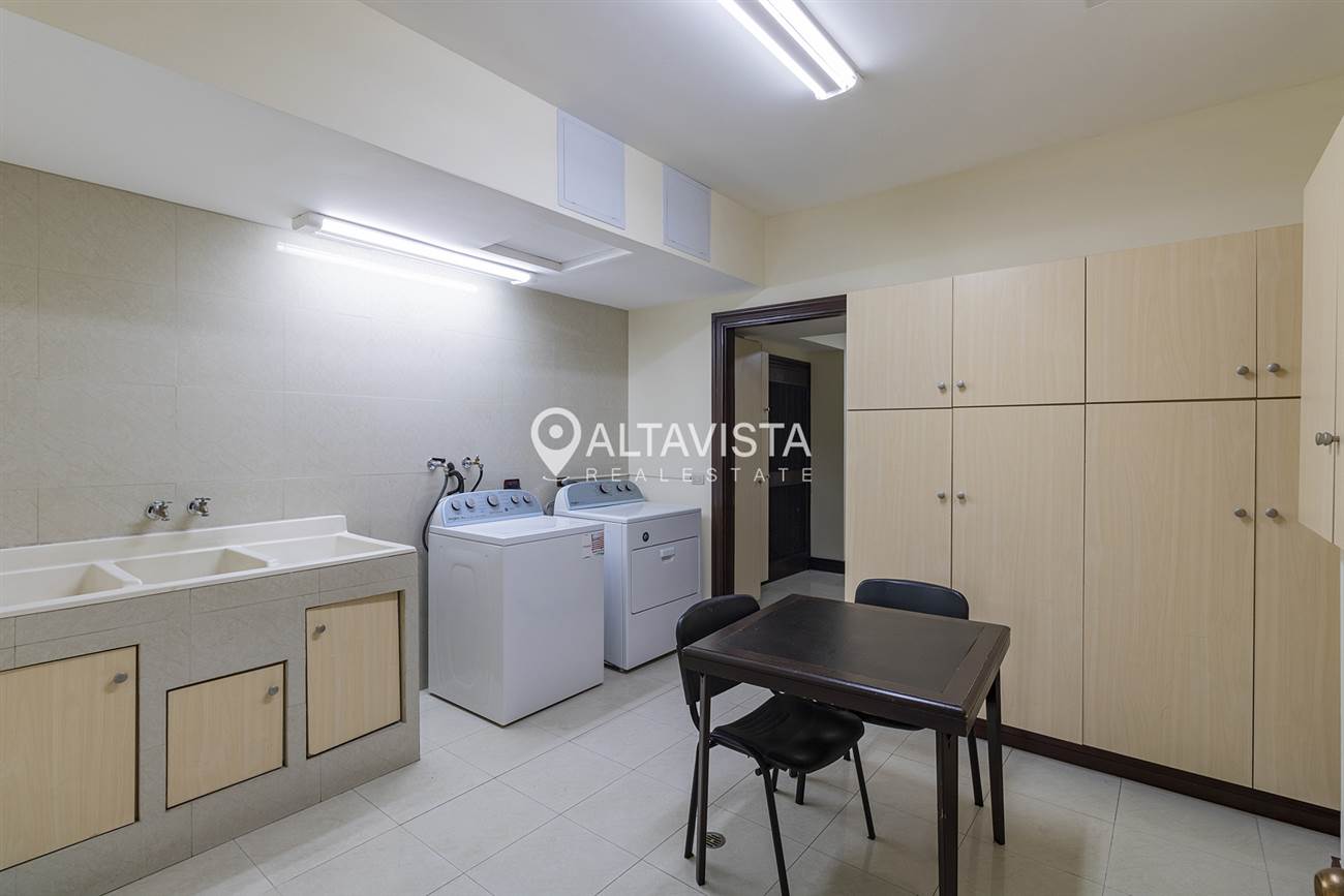 Apartamento en condominio Portofino Escazu