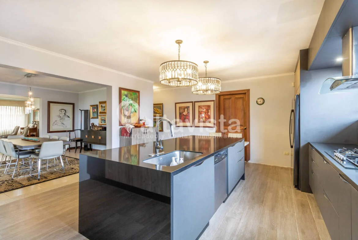 Casa en Condominio Ereganto