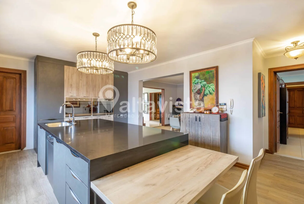 Casa en Condominio Ereganto