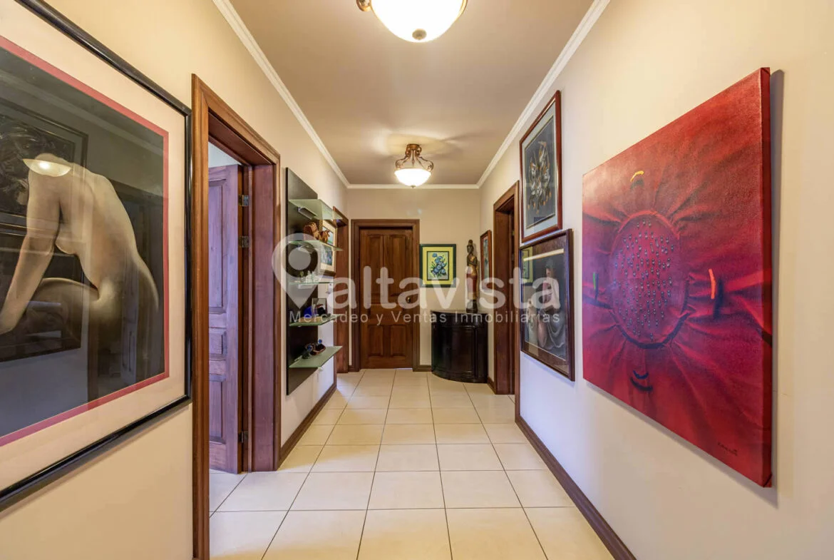 Casa en Condominio Ereganto