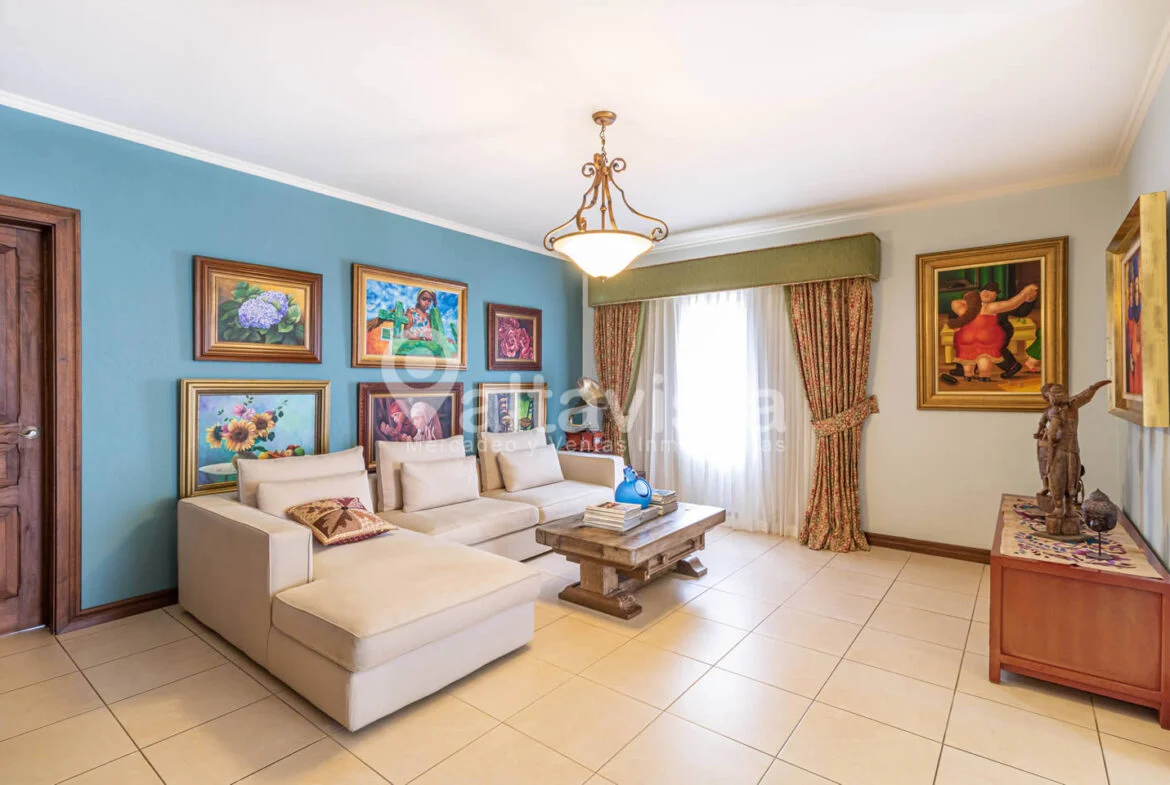 Casa en Condominio Ereganto