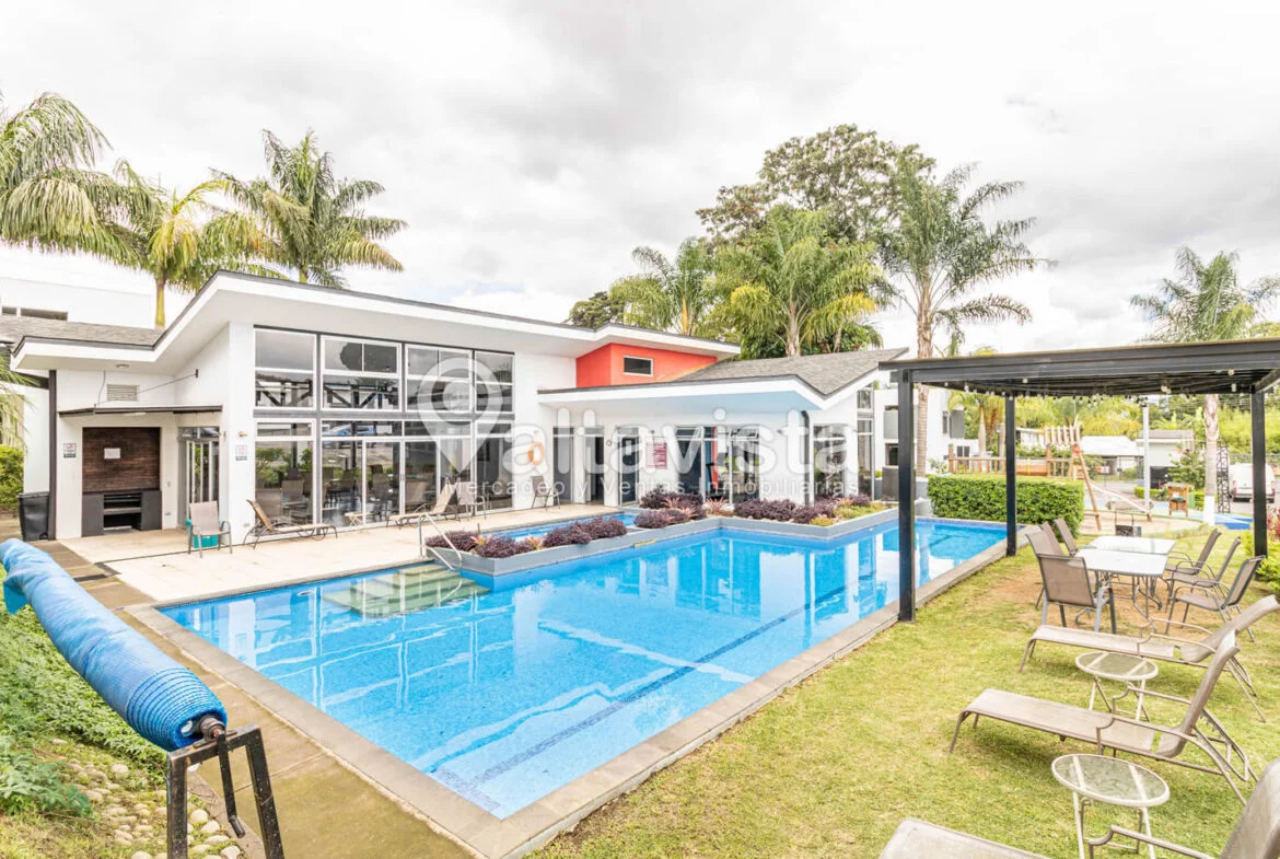 Casa en Condominio Rialto