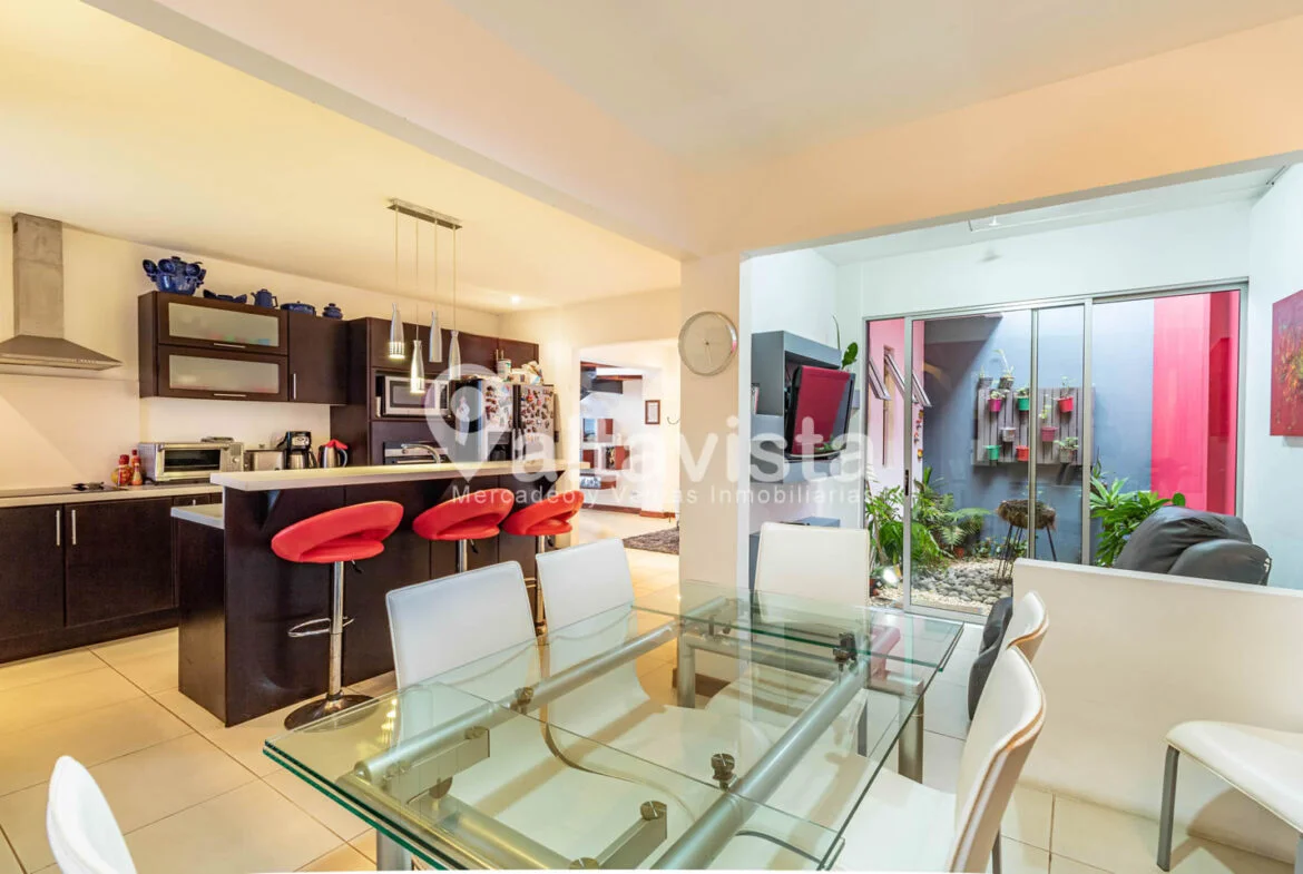 Casa en Condominio Rialto