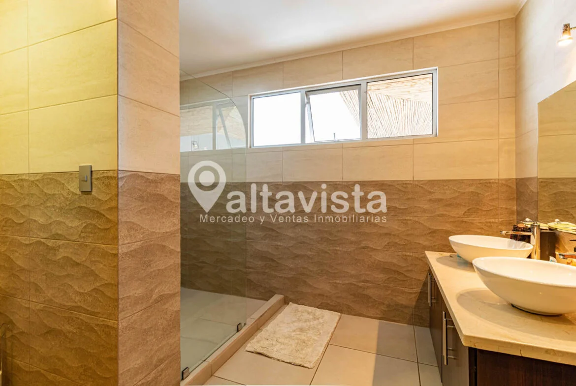 Casa en Condominio Rialto