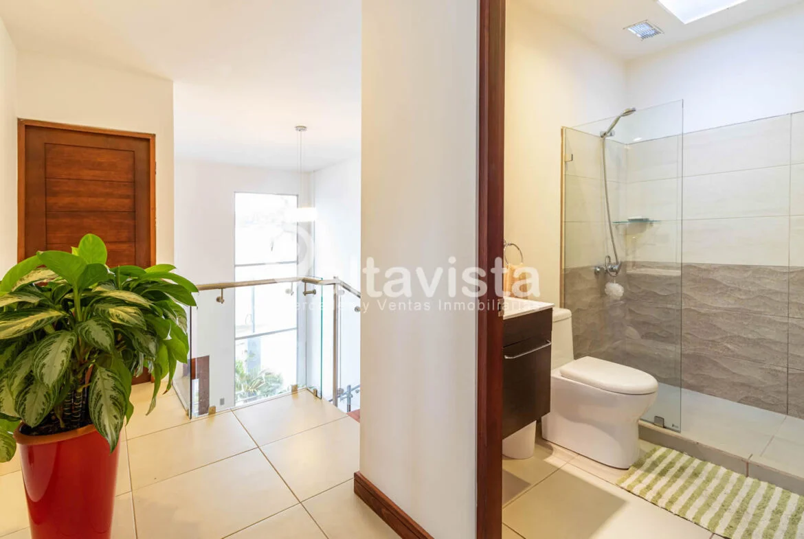 Casa en Condominio Rialto