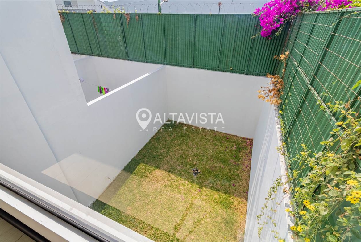 Casa en Venta Guayabos de Curridabat Por Aleste