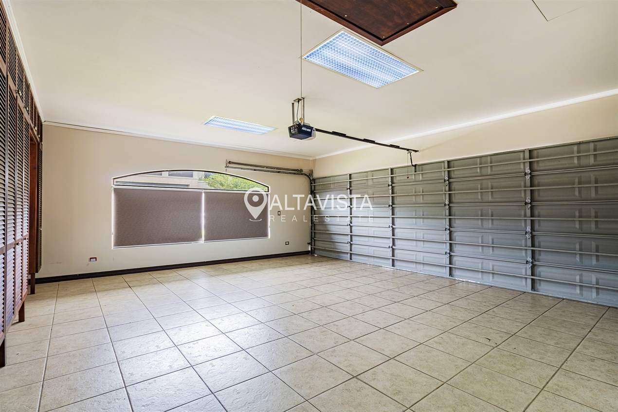 Casa en Venta - Hacienda Lindora - Santa Ana