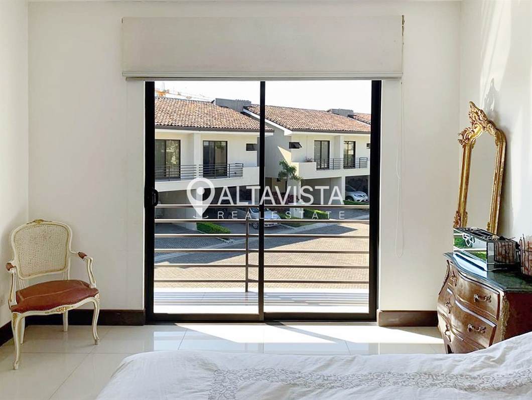 Parques del Sol Santa Ana