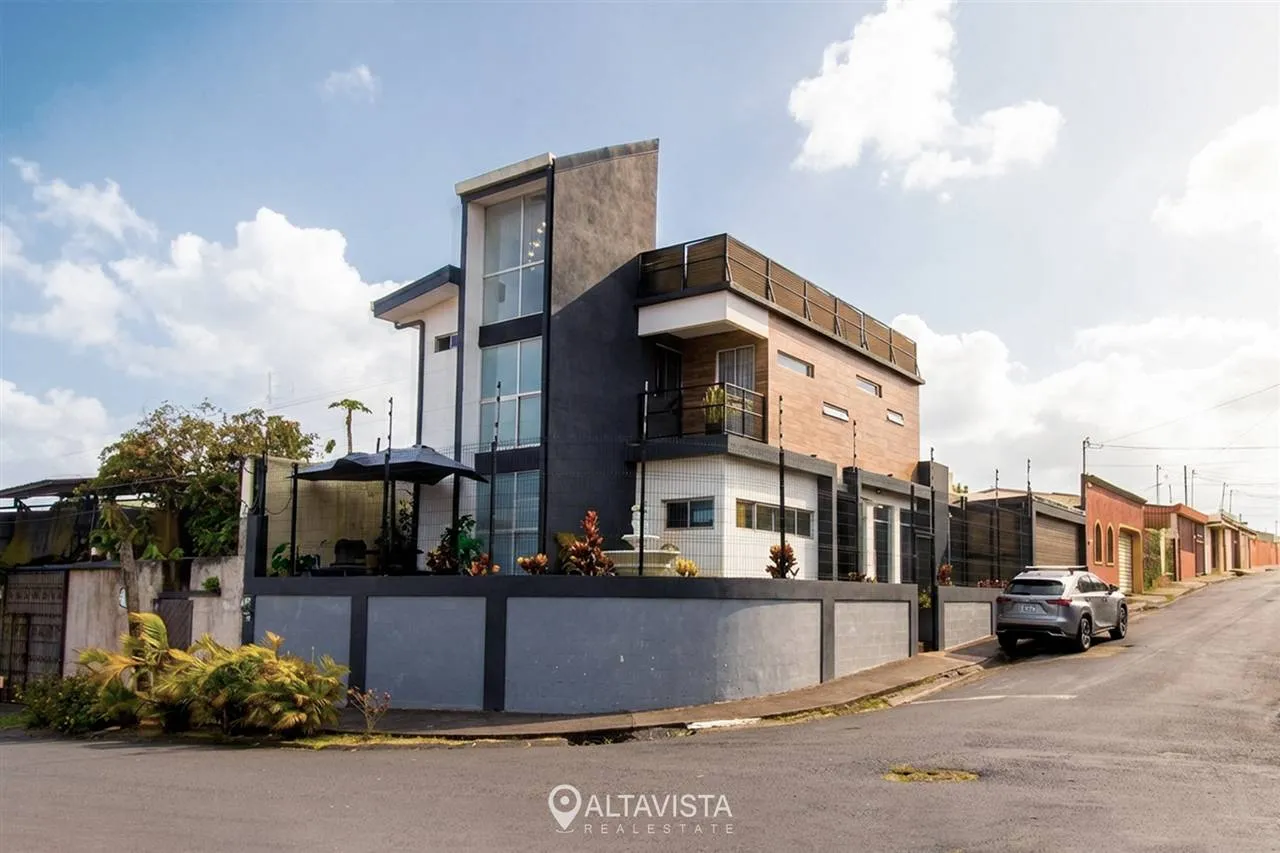 Casa en venta urbanización Blanquillo