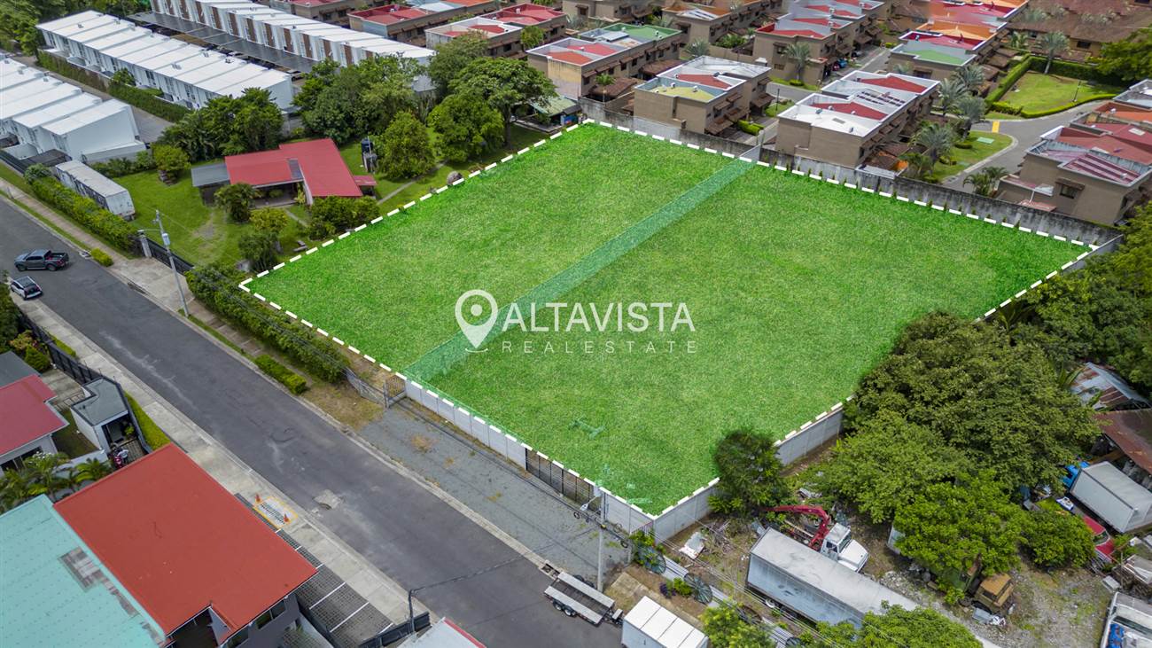 Venta de Lote Pozos de Santa Ana