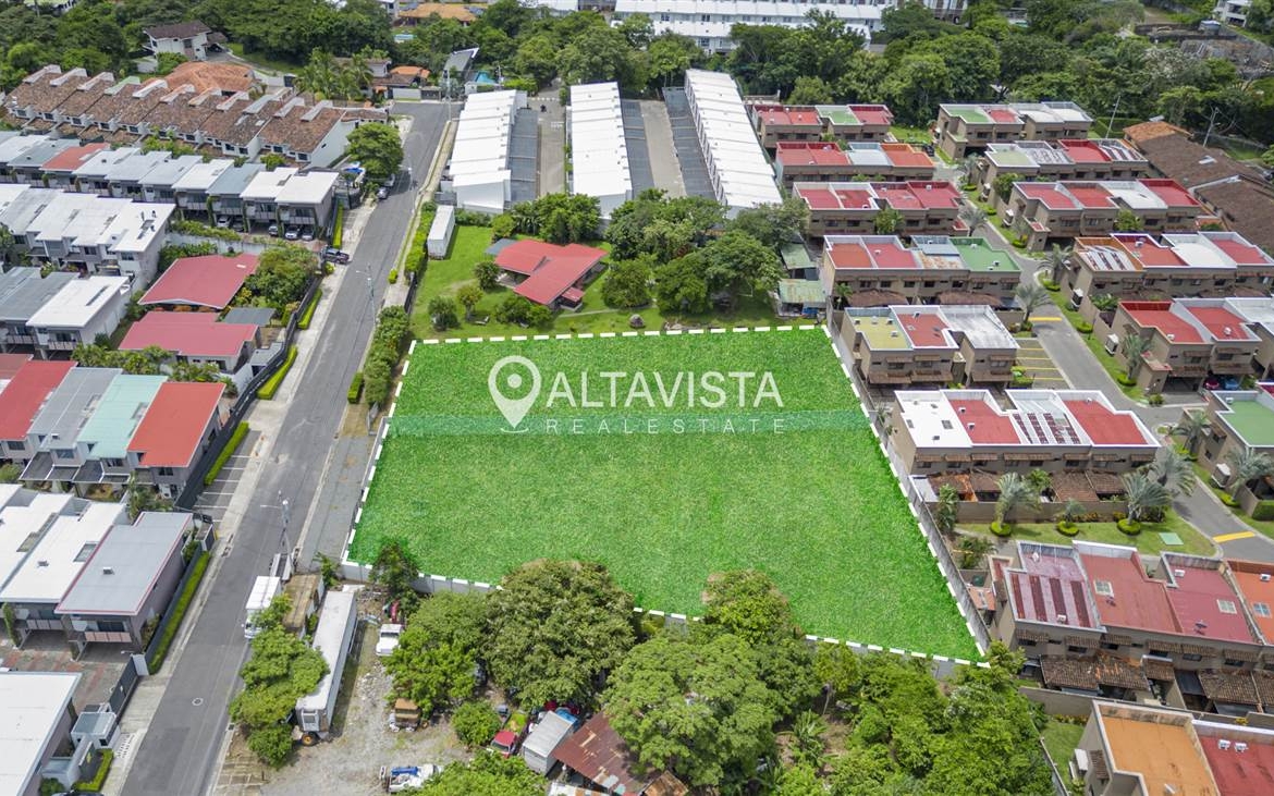 Venta de Lote Pozos de Santa Ana