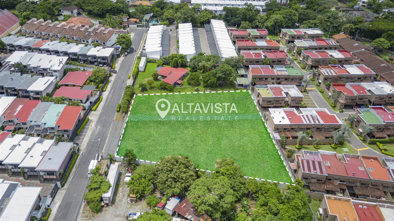 Venta de Lote Pozos de Santa Ana