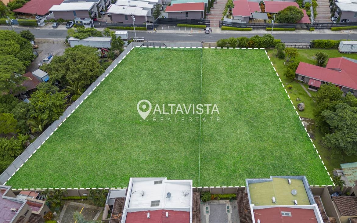 Venta de Lote Pozos de Santa Ana