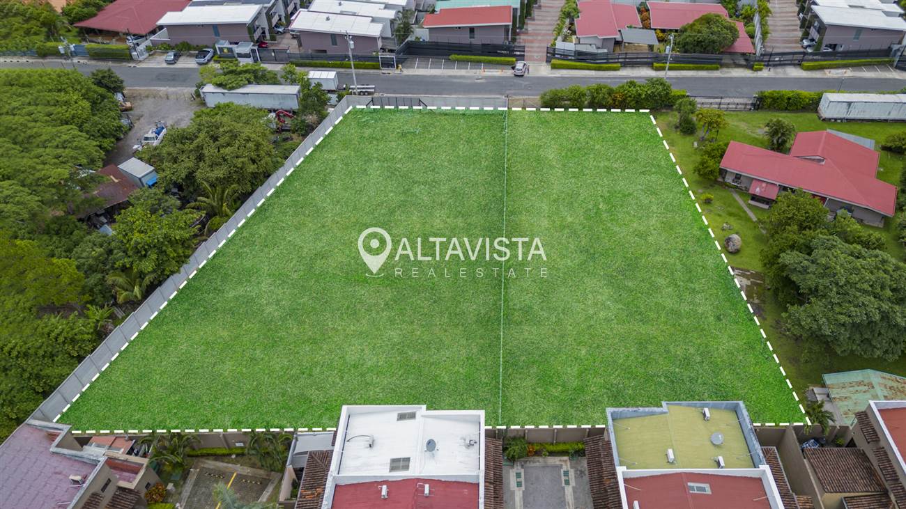 Venta de Lote Pozos de Santa Ana