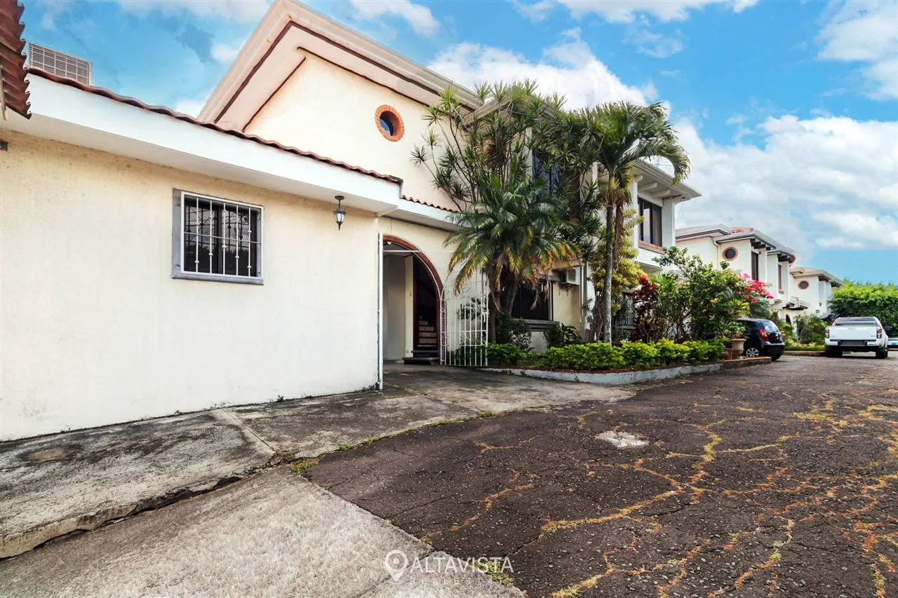 Alquiler de Casa en Los Laureles