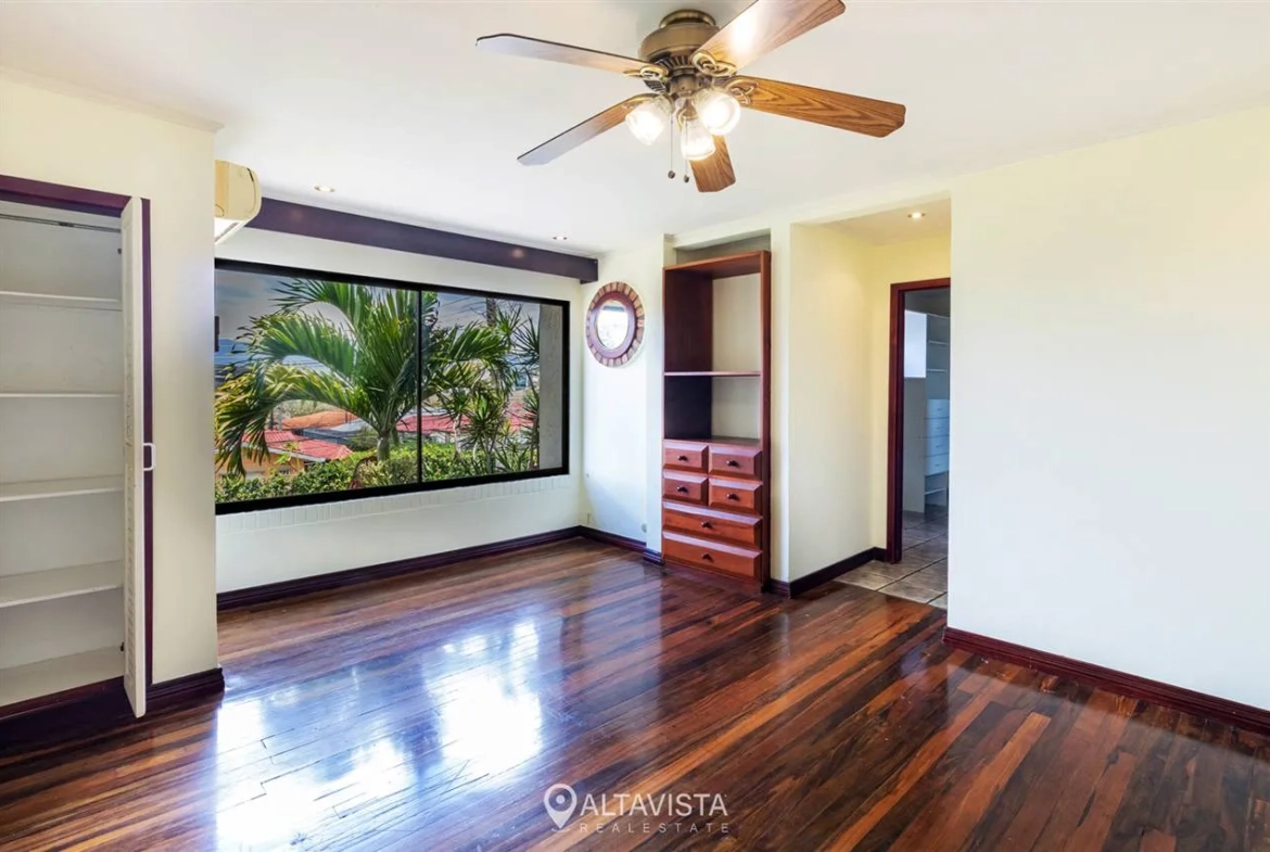 Alquiler de Casa en Los Laureles