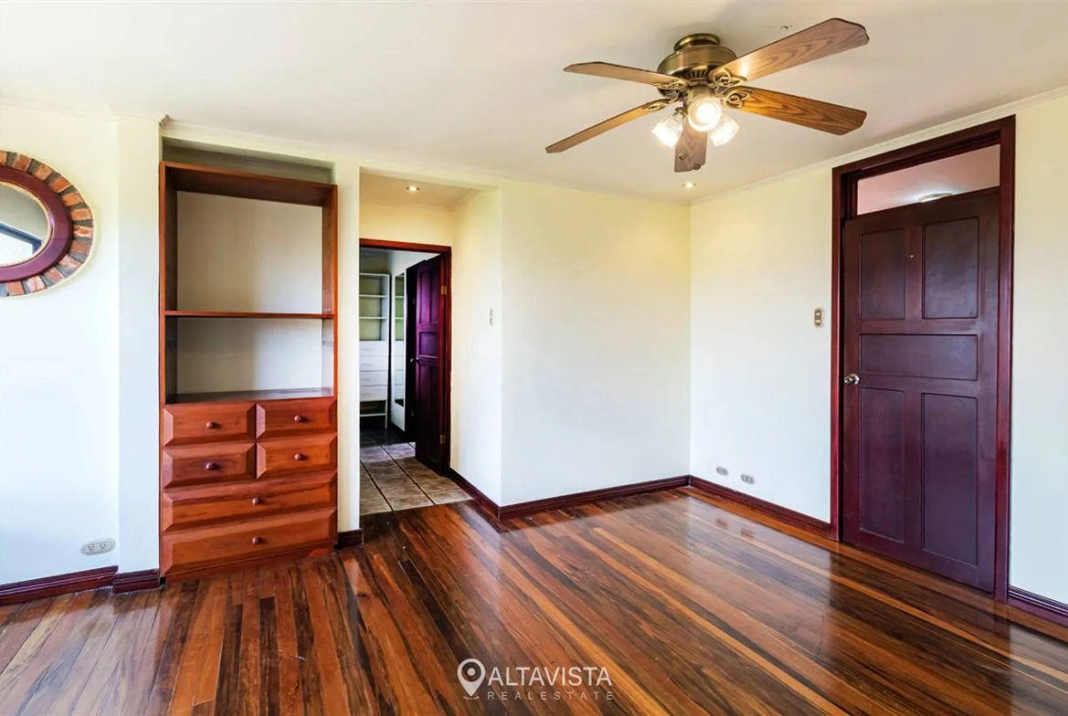Alquiler de Casa en Los Laureles
