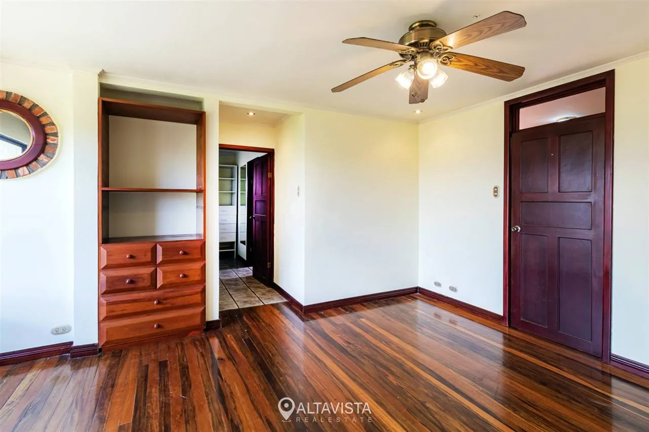 Alquiler de Casa en Los Laureles