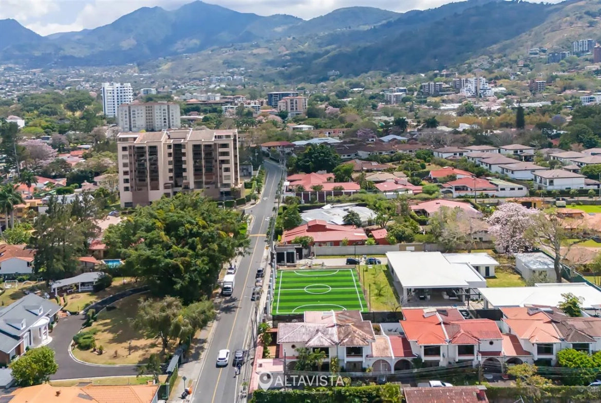 Alquiler de Casa en Los Laureles