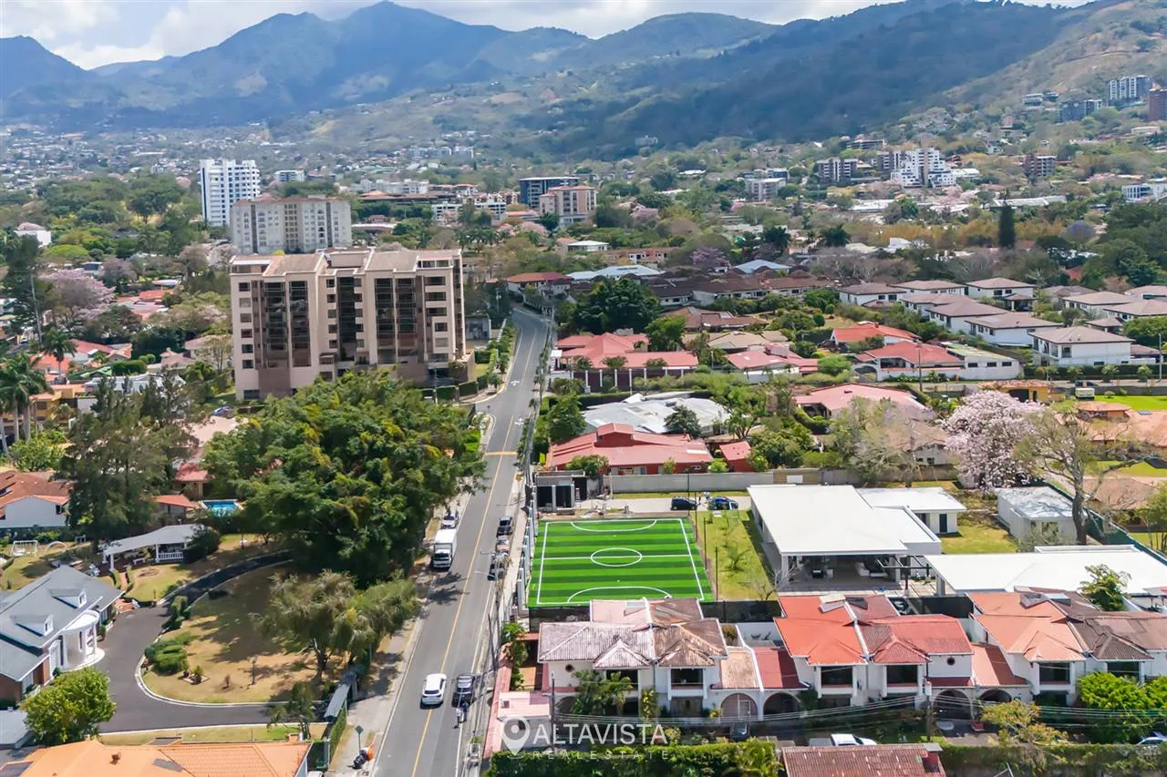 Alquiler de Casa en Los Laureles
