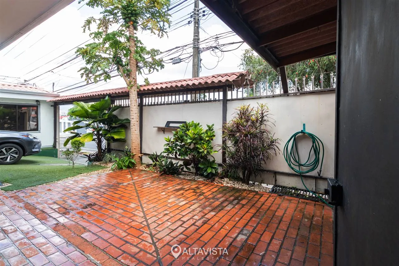 Alquiler de Casa en Los Laureles