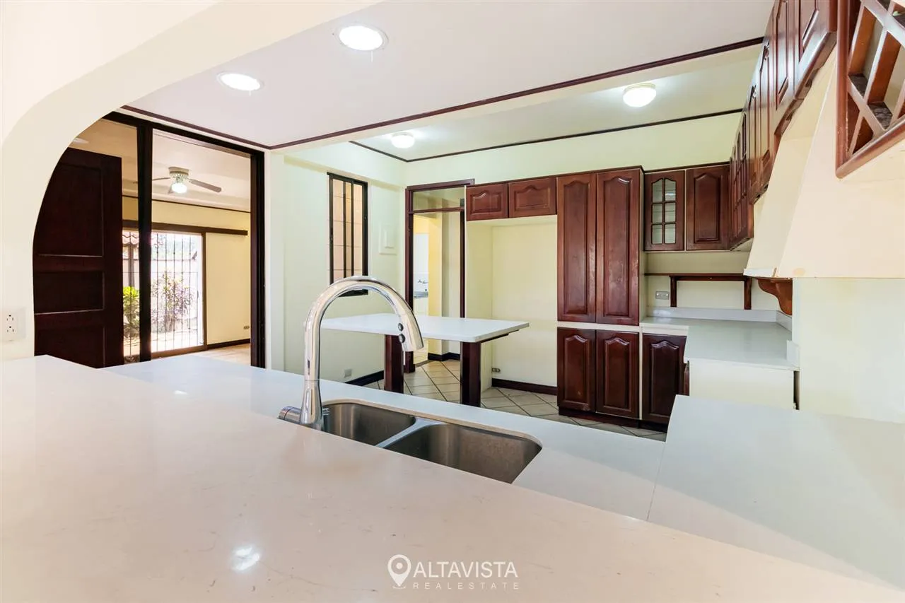Alquiler de Casa en Los Laureles