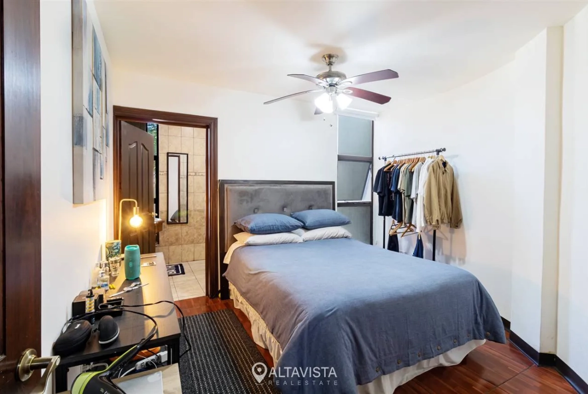 Casa en Residencial La Caraña