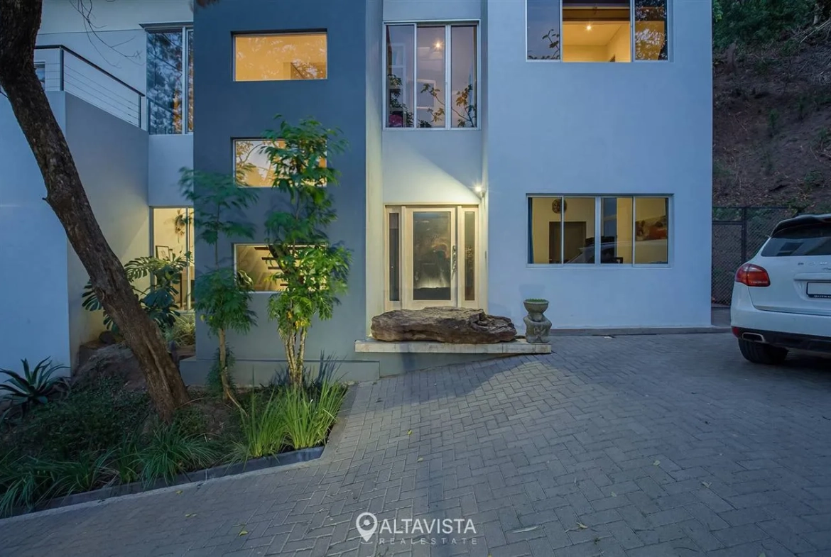 2 Casas en Santa Ana, Diseño Kata Reise